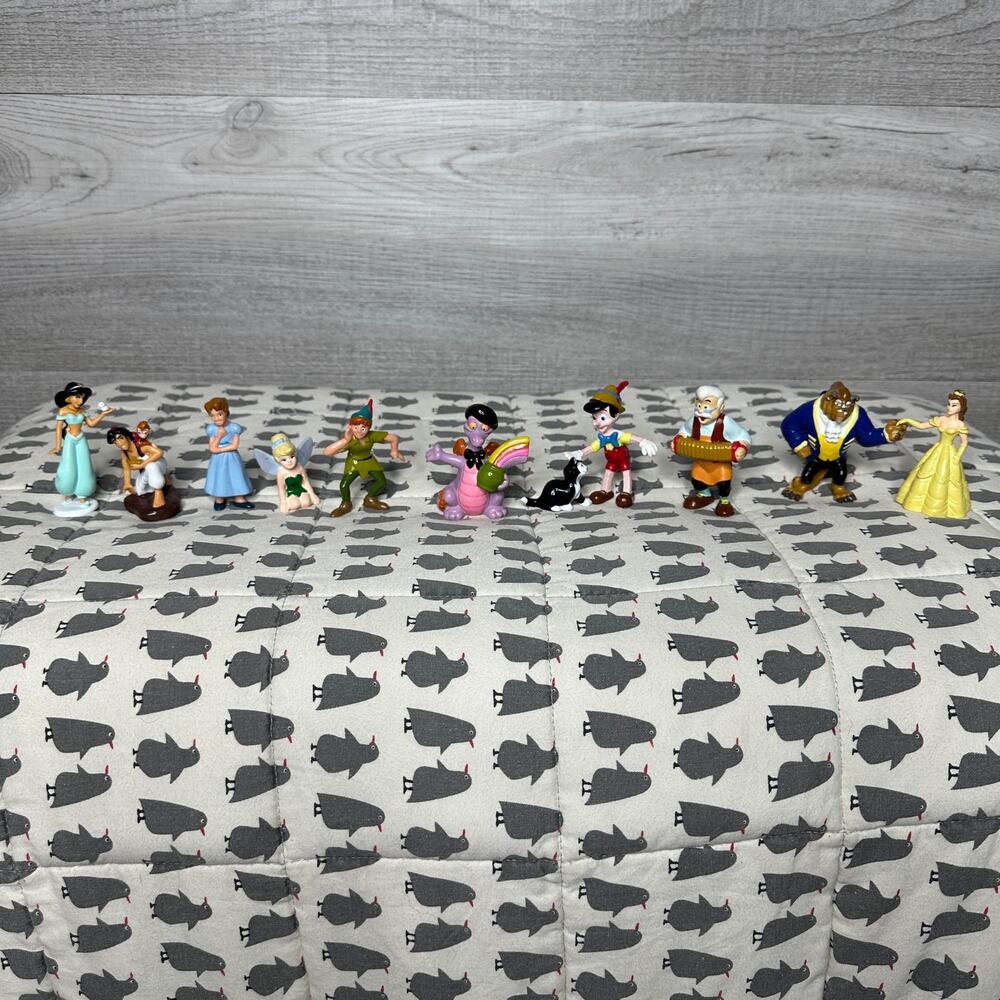 10 Piece Classic Disney Mini Character Set